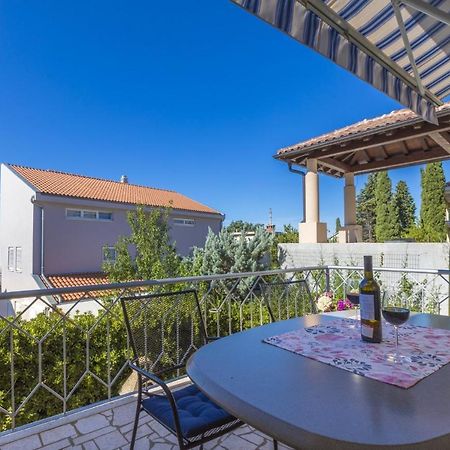 Blue Pearl Apartments Crikvenica Buitenkant foto