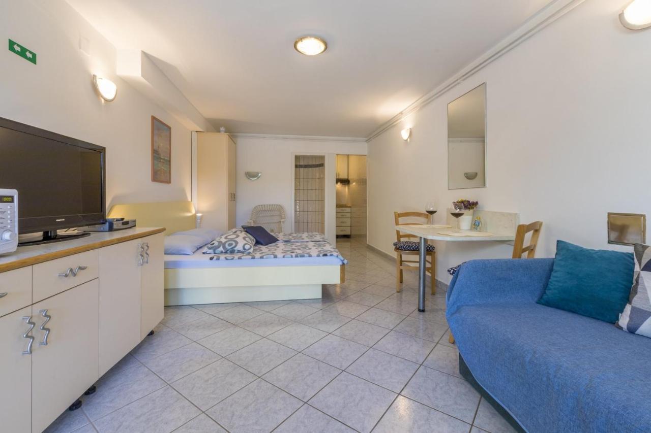 Blue Pearl Apartments Crikvenica Buitenkant foto