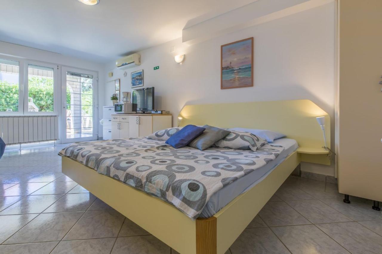 Blue Pearl Apartments Crikvenica Buitenkant foto