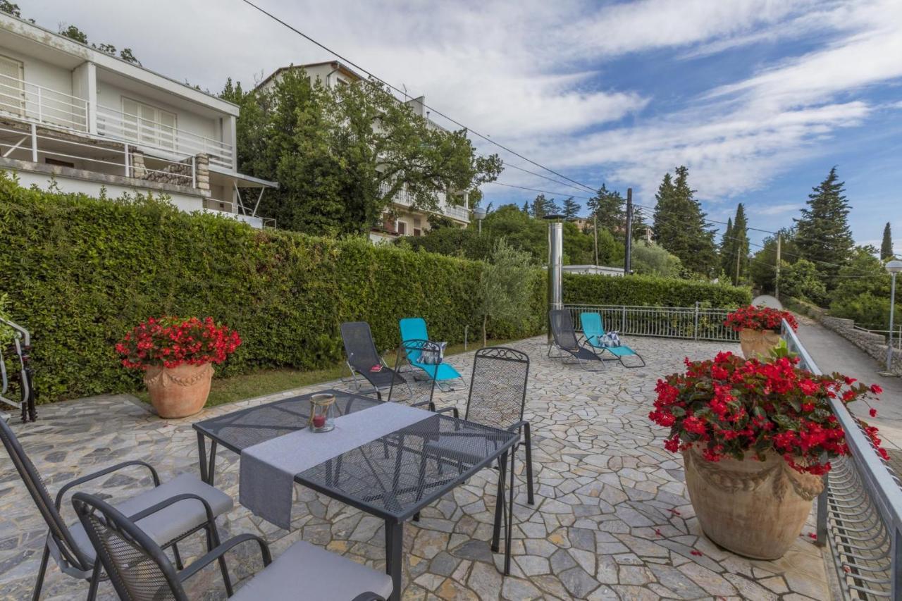 Blue Pearl Apartments Crikvenica Buitenkant foto
